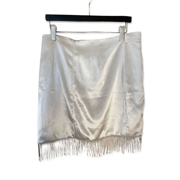 Superdown Penelope white satin Fringe mini Skirt Sz XL NWT Revolve $68 - Picture 10 of 13